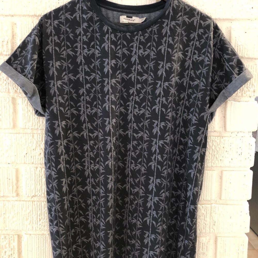 Topman bamboo print tshirt is XL